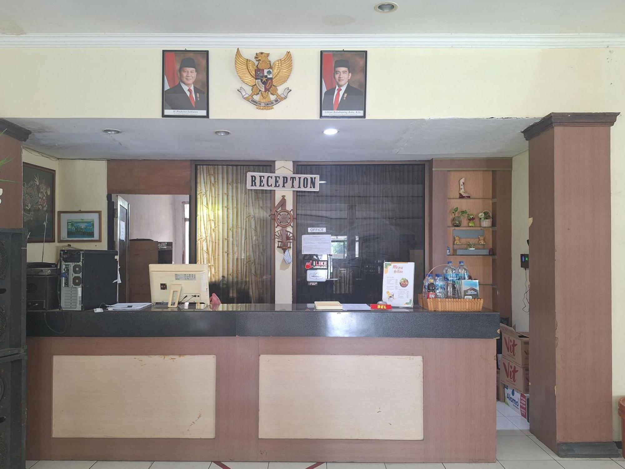 Reddoorz Near Stadion Semeru Lumajang Jawa Timur المظهر الخارجي الصورة