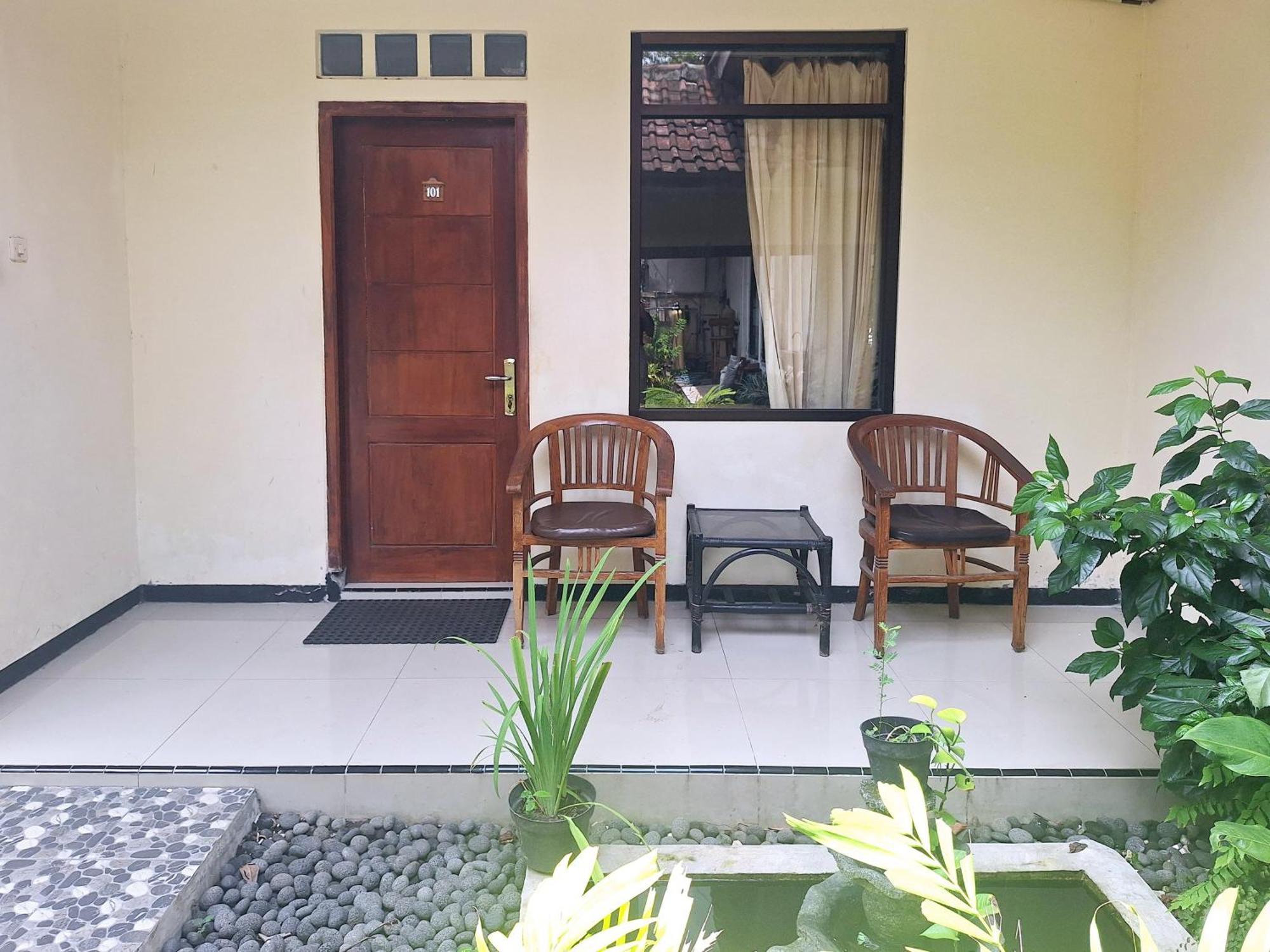 Reddoorz Near Stadion Semeru Lumajang Jawa Timur المظهر الخارجي الصورة